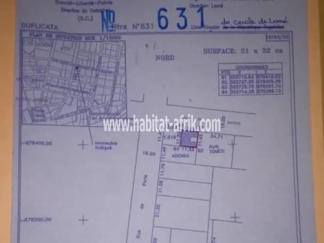 Vente Terrain 1 quart de lot derrière BTCI DECON Lomé-Togo