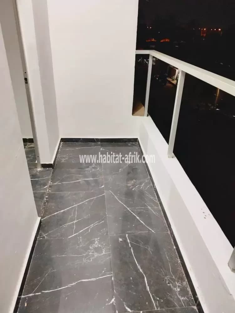 Je Mets en location un appartement 2 chambres à adidoadin 200 mètres du goudron Lomé togo