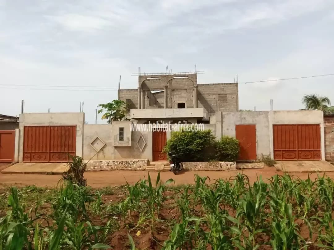 villa R +1 à calavi Tokan