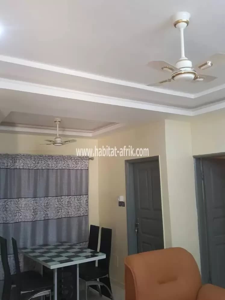LOCATION APPARTEMENT CHAMBRE SALON MEUBLÉ À ADIDOGOME AMADAHOME CARREFOUR AISED LOMÉ-TOGO