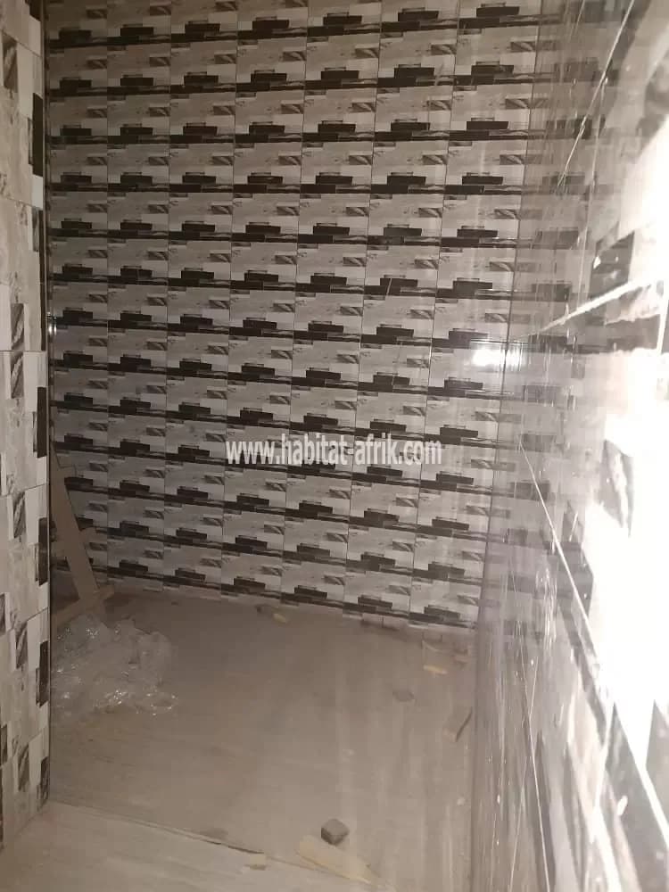 Je mets en location une pièce WC douche interne à attiegou Lome Togo