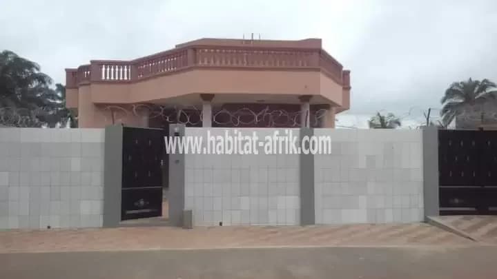 Belle villa R+1 à vendre à Djèvali Missérété Porto-Novo