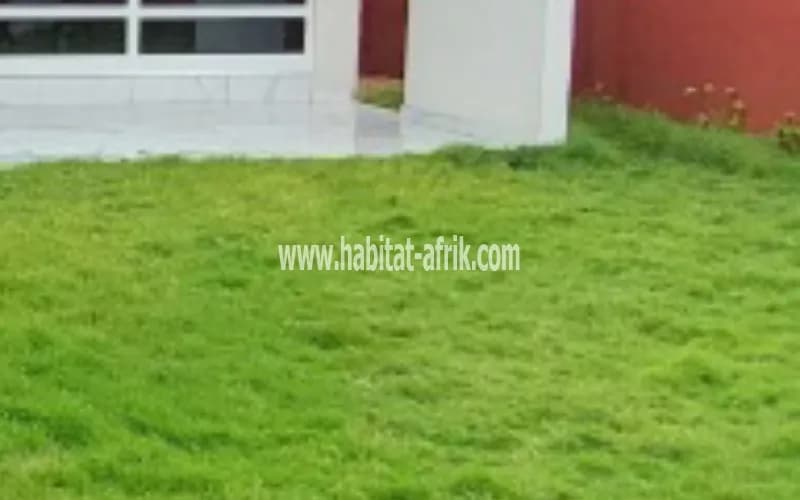 Sublime  villa à vendre à cotonou étoile rouge