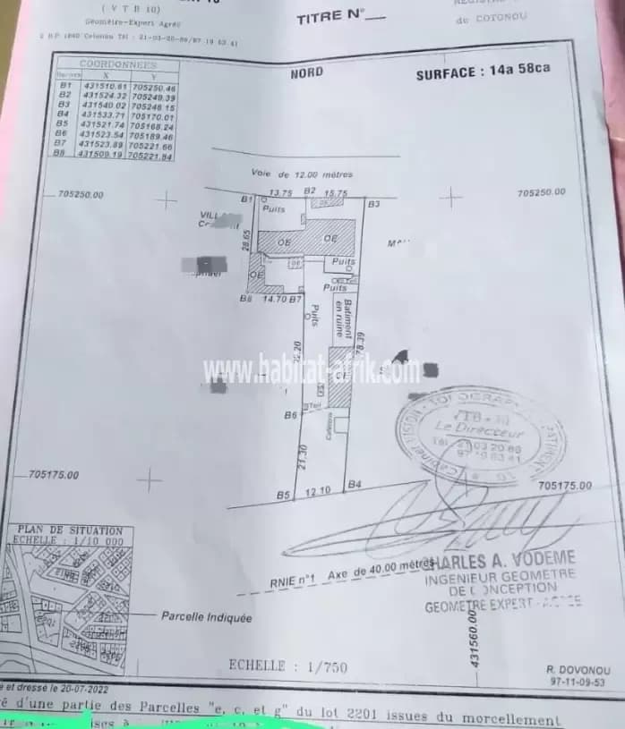 3 PARCELLES ENSEMBLES AU BORD DU GOUDRON À COTONOU KOUHOUNOU