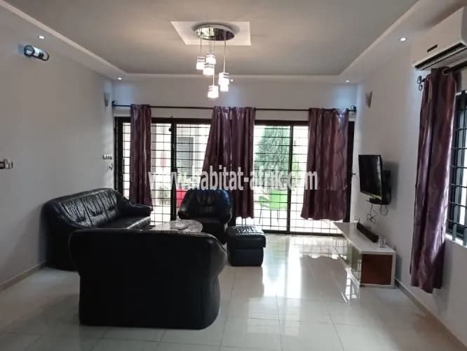 LOCATION VILLA MEUBLÉE DE 4 CHAMBRES SALON + 02 DÉPENDANCES POUR LONG SÉJOUR JARDIN A TOTSI BAR 2N LOMÉ-TOGO