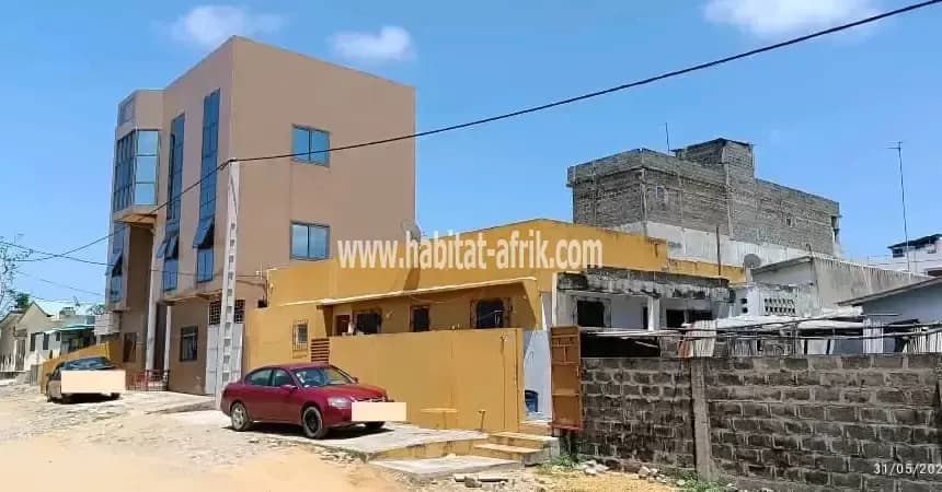 IMMEUBLE locatif à fifadji Cotonou