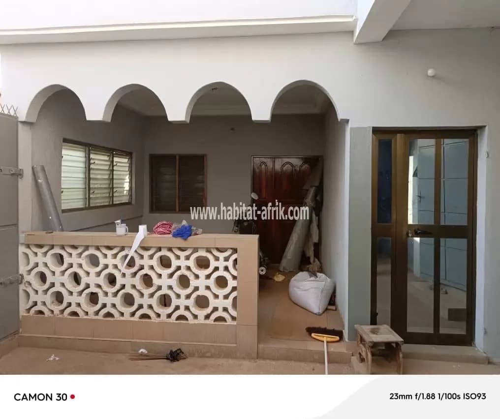 Nous mettons en location un appartement de 2 chambres salon situe a agoe telessou lome togo