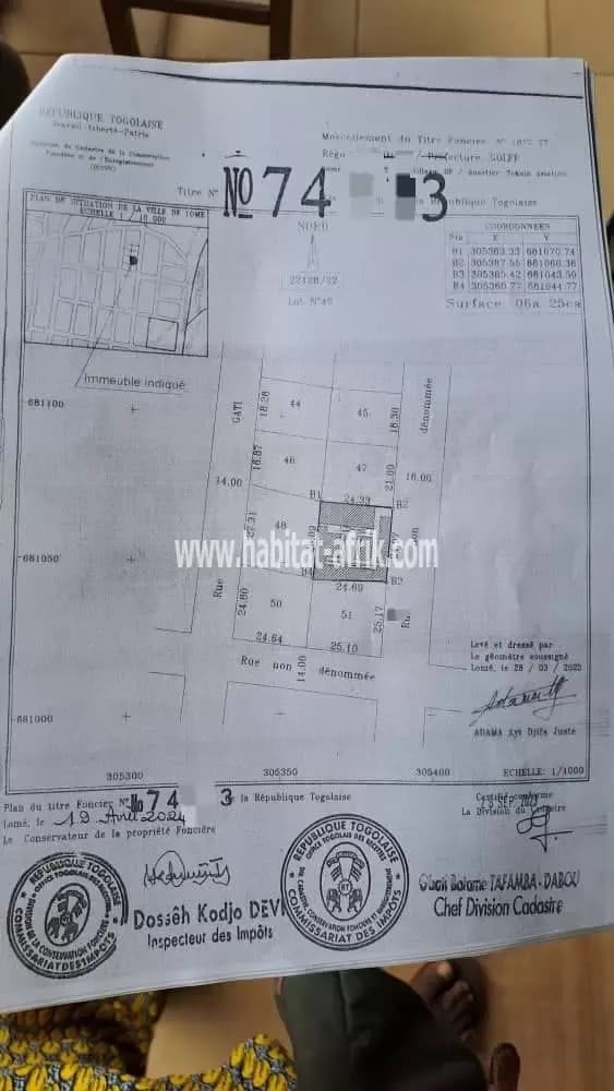 Demi lot à vendre à 100 mètres du goudron nukafu lome togo