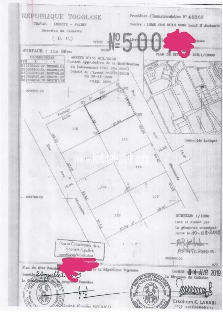 TERRAIN À VENDRE AVEC TITRE FONCIER 02 LOTS COLLÉS ANGLE RUE A CITÉ OUA LOMÉ-TOGO