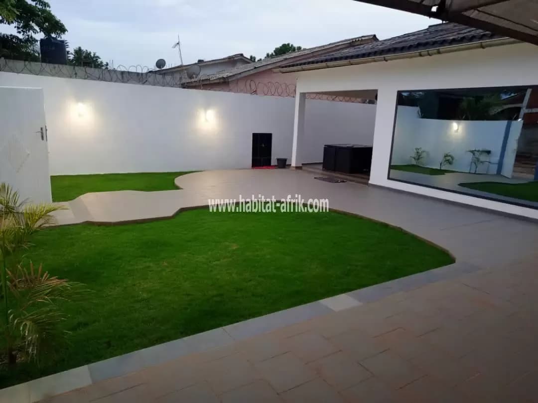 Villa meublée à Calavi ACCONVILLE à vendre