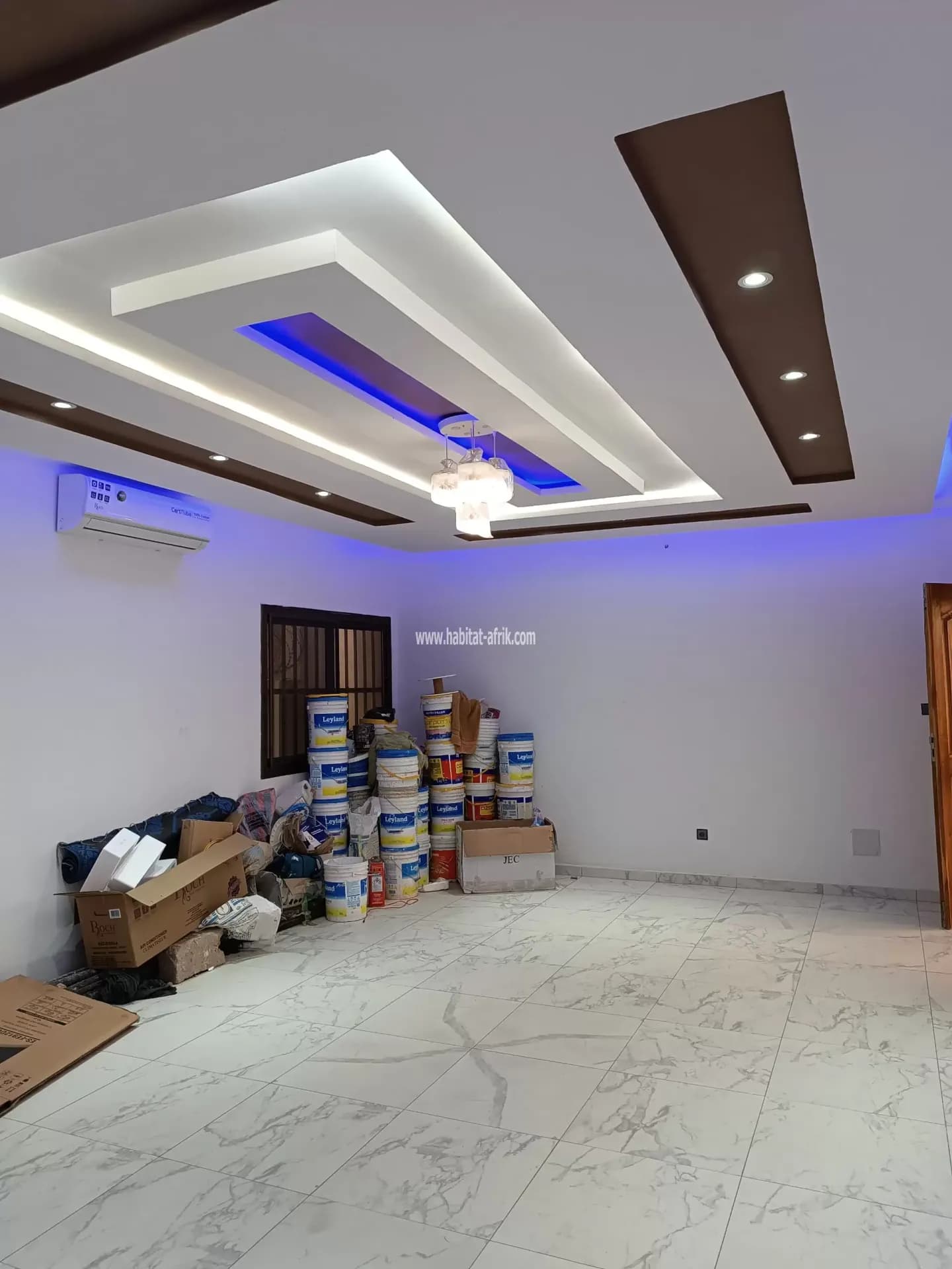 JE METS EN LOCATION UNE MAISON DE TROIS (3) CHAMBRES SALON A ATSIEGOU AÉROPORT LOME