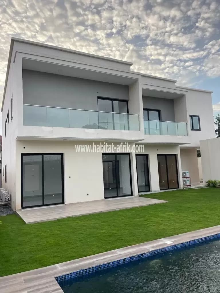 BELLE VILLA À VENDRE