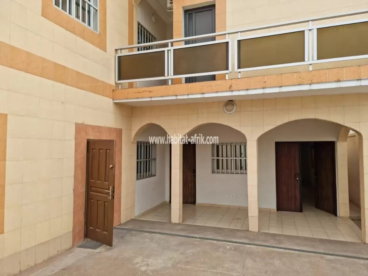 Villa duplex de 5 chambres a DEKON akif