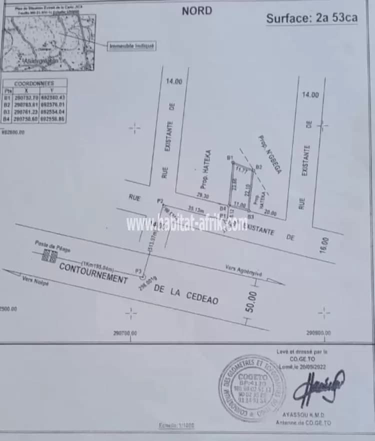 Je mets en vente une parcelle de terrain demi lot clôturé avec titre foncier personnel à DANGBESSITO juste 300m du goudron après le carrefour de kpala 2è station d’essence SOMAYAF lome togo