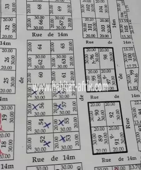 6 lots collés avec 2 angles rues en vente à Kpimé-Hloma (Kpalimé-Togo)