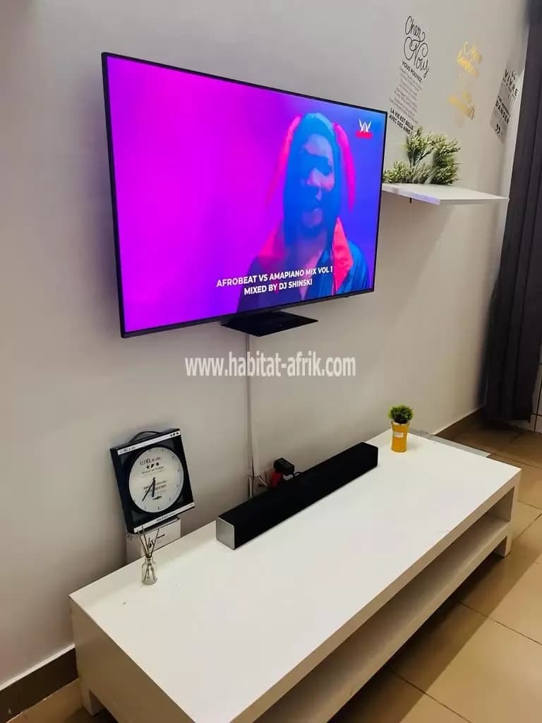 Tu cherches un appartement meublée pour un sejour a lome ? Voici je te propose un studio meublé magnifique équipé situé à adidogome lycée technique Lome togo