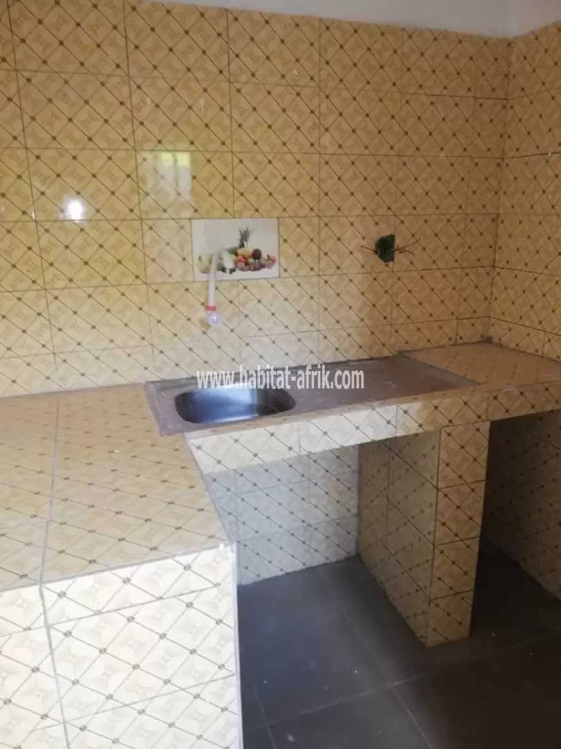 LOCATION APPARTEMENT CHAMBRE SALON WC DOUCHE CUISINE INTERNE A HEDJRANAWOE SAGBOVILLE LOMÉ-TOGO