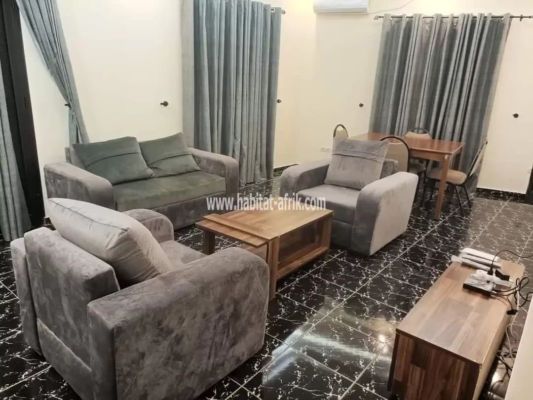 Je mets en location une appartement meublée scindé en cours unique de chambre salon équipée à avedji cito lome togo