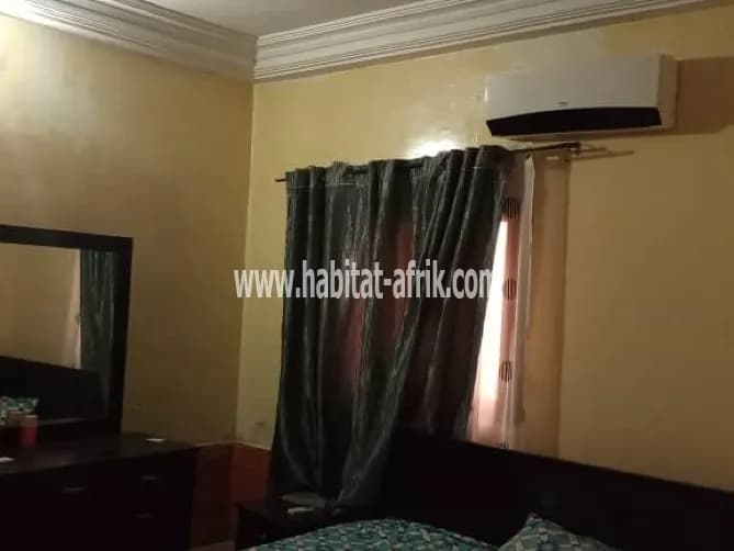 Villa duplex de 4 chambres à vendre à hedzranawoé sur demi lot 300 mètres carré avec titre foncier* Lomé-Togo