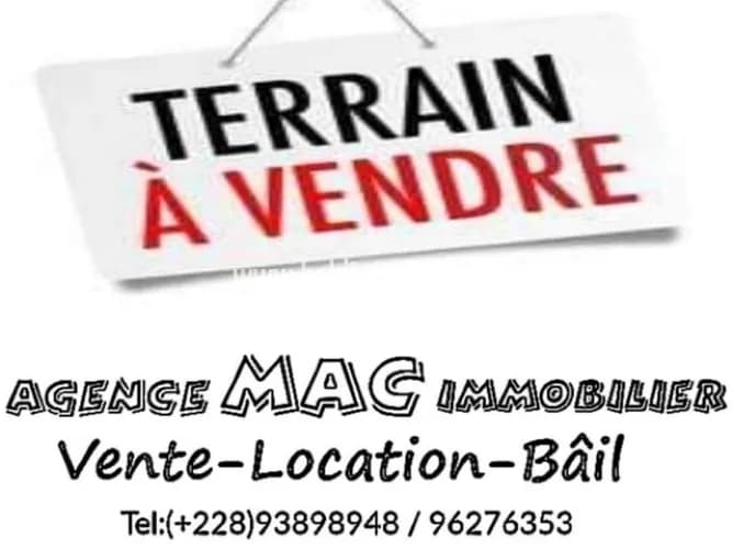 Terrain à vendre 1 lot 600 mètres carrés à kodjoviakopé ambassade d'angola Lomé-Togo