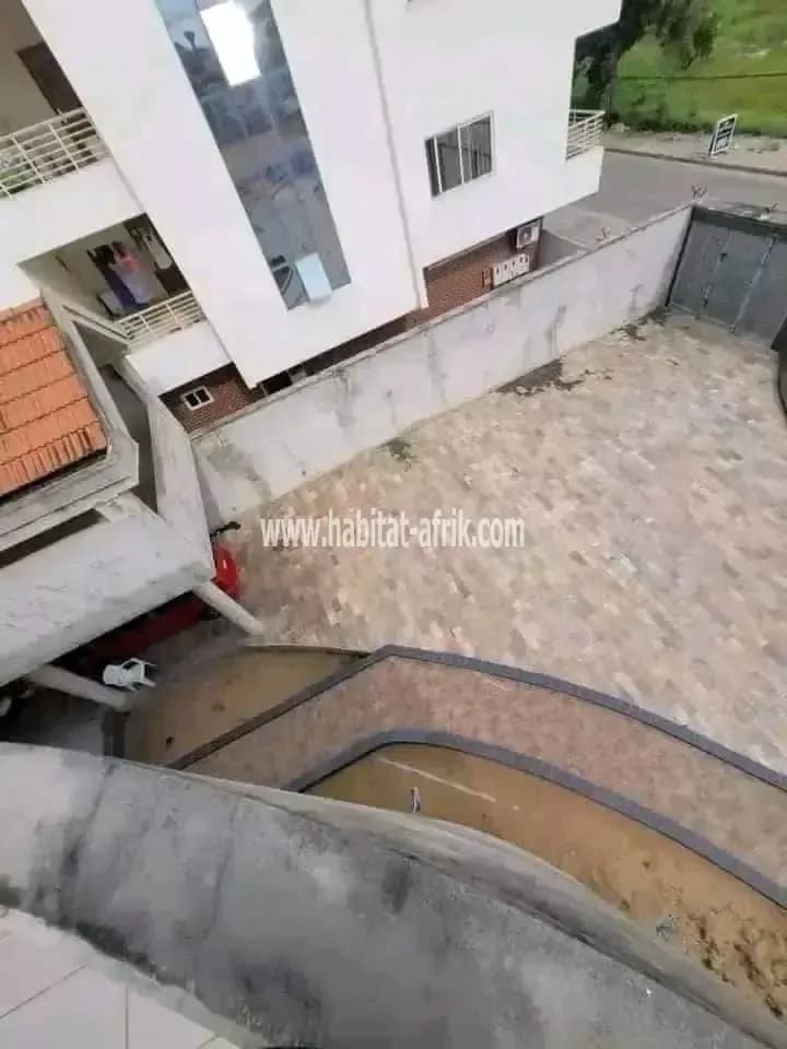 Villa Duplex en finition à CEN SAD Akpakpa à vendre