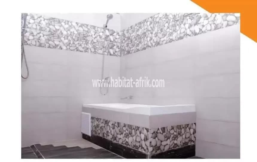 Je mets en location une villa de cinq chambres salon jardin à Hedzranawoe novissi lome togo