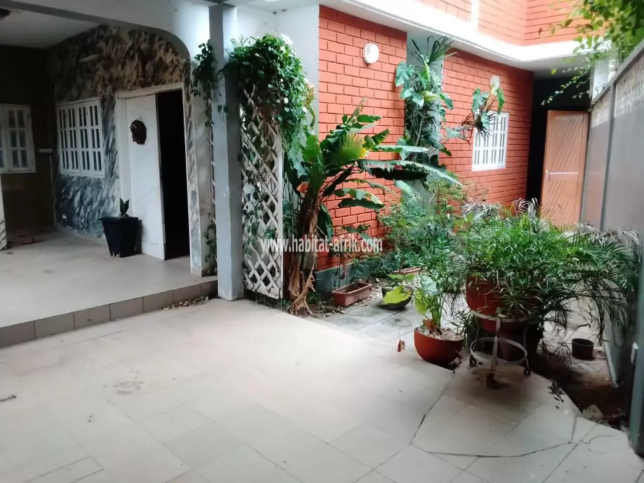 UNE VILLA À LOUER À AVEPOZO