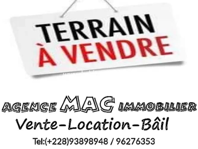 Terrain à vendre 1200 m² à atsiégou derrière la foire togo2000 Lomé-Togo