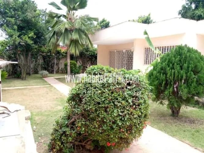 LOCATION VILLA AVEC PISCINE CLIMÉ AU REZ DE CHAUSSÉE À NUKAFU CERFER LOMÉ-TOGO