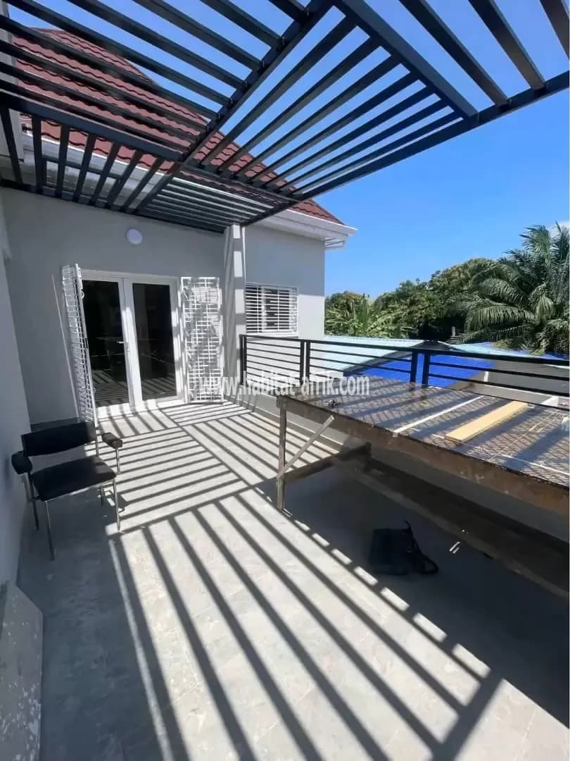 SanGenis Immo : Chic Appart de 2ch Salon à Totsi