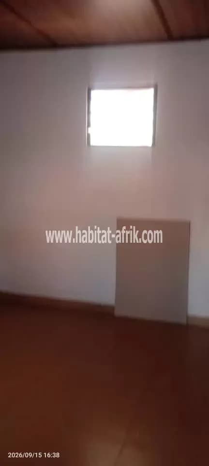 Location appartement piece interne a tokoin séminaire lome togo