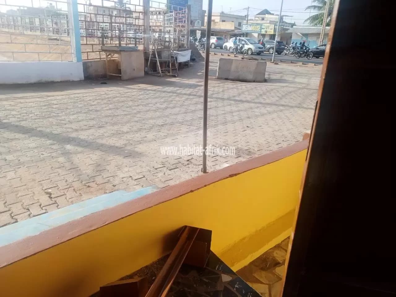 Je mets en location une boutique a adidogome douane lome togo