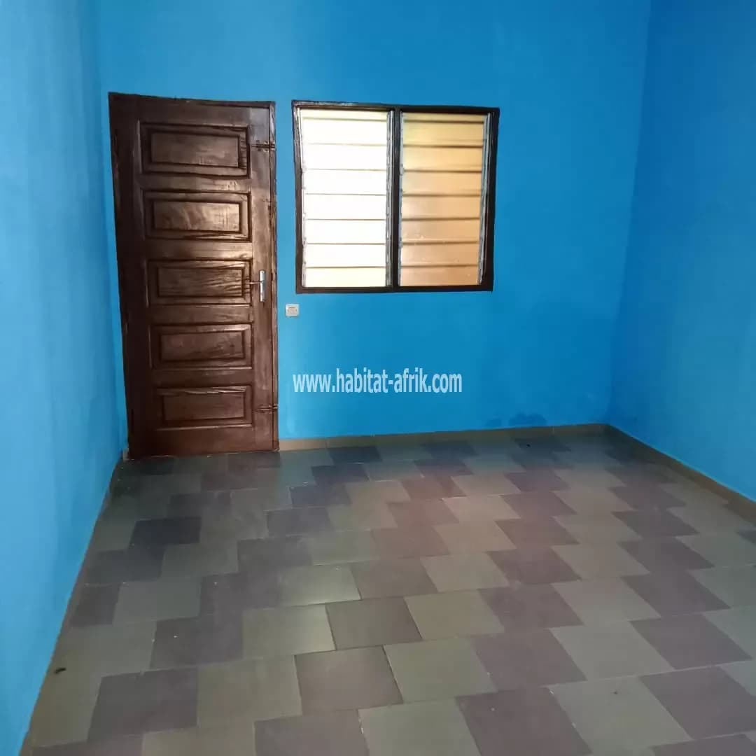 2 Chambre salon sanitaire