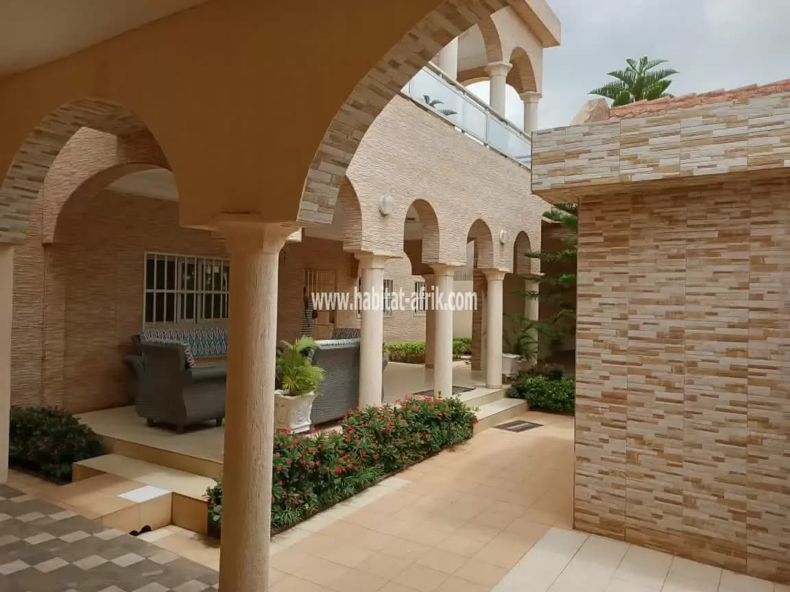 BELLE VILLA À VENDRE