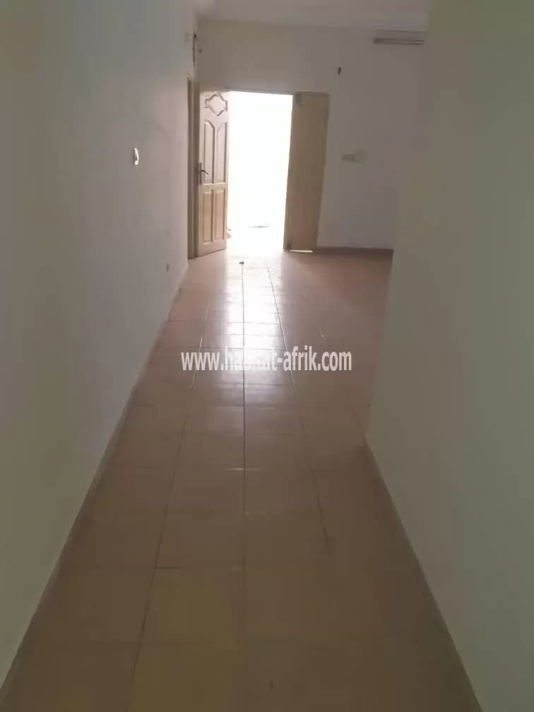 Je mets en location un villa  2 chambre salon à Dabalakondji Lome Togo