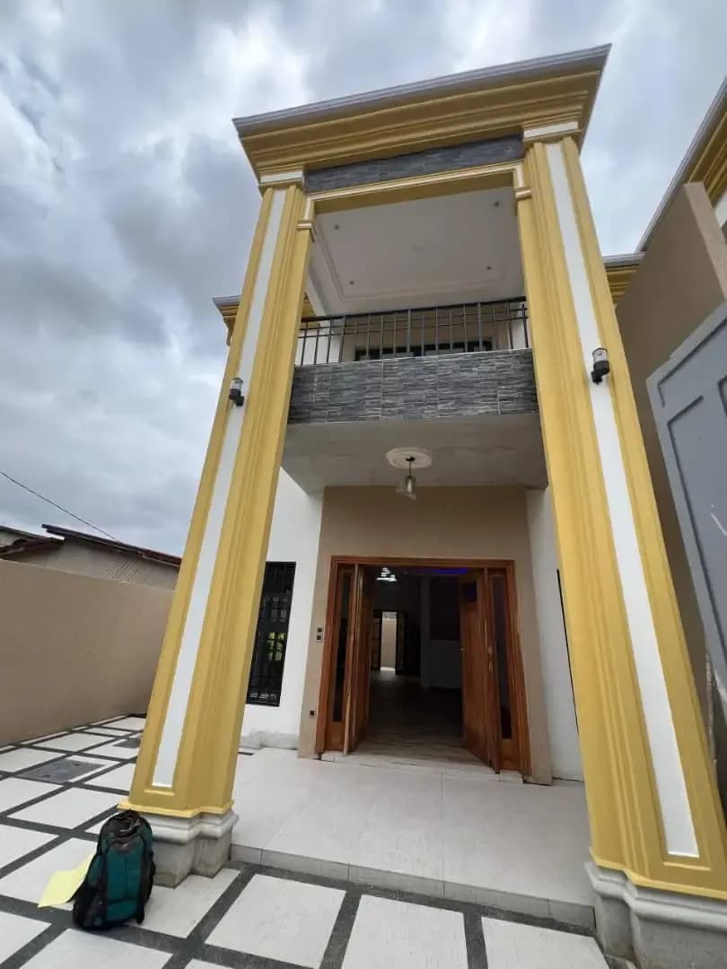 BELLE VILLA NOUVELLE CONSTRUCTION À VENDRE À ZANGUÉRA