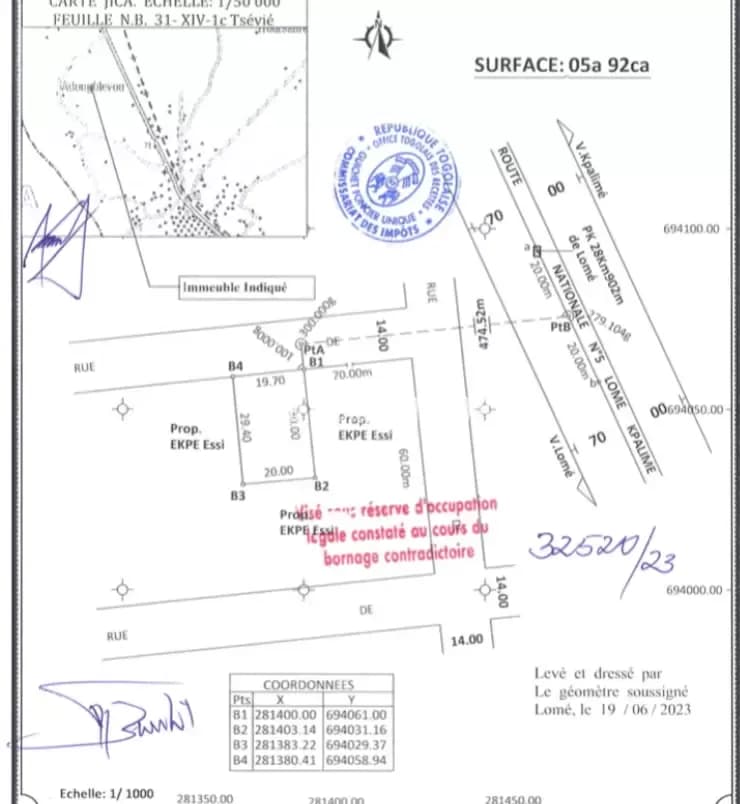 JE METS EN VENTE UNE PARCELLE DE TERRAIN A UNE TRÈS BONNE EMPLACEMENT À NOÉPÉ LOME T