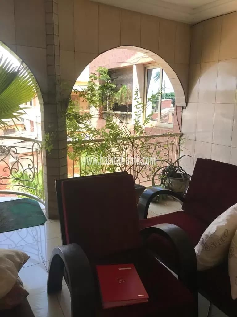 Je met en location un appartement meublé de 2 chambres salon à NYEKONAKPOE Lomé togo