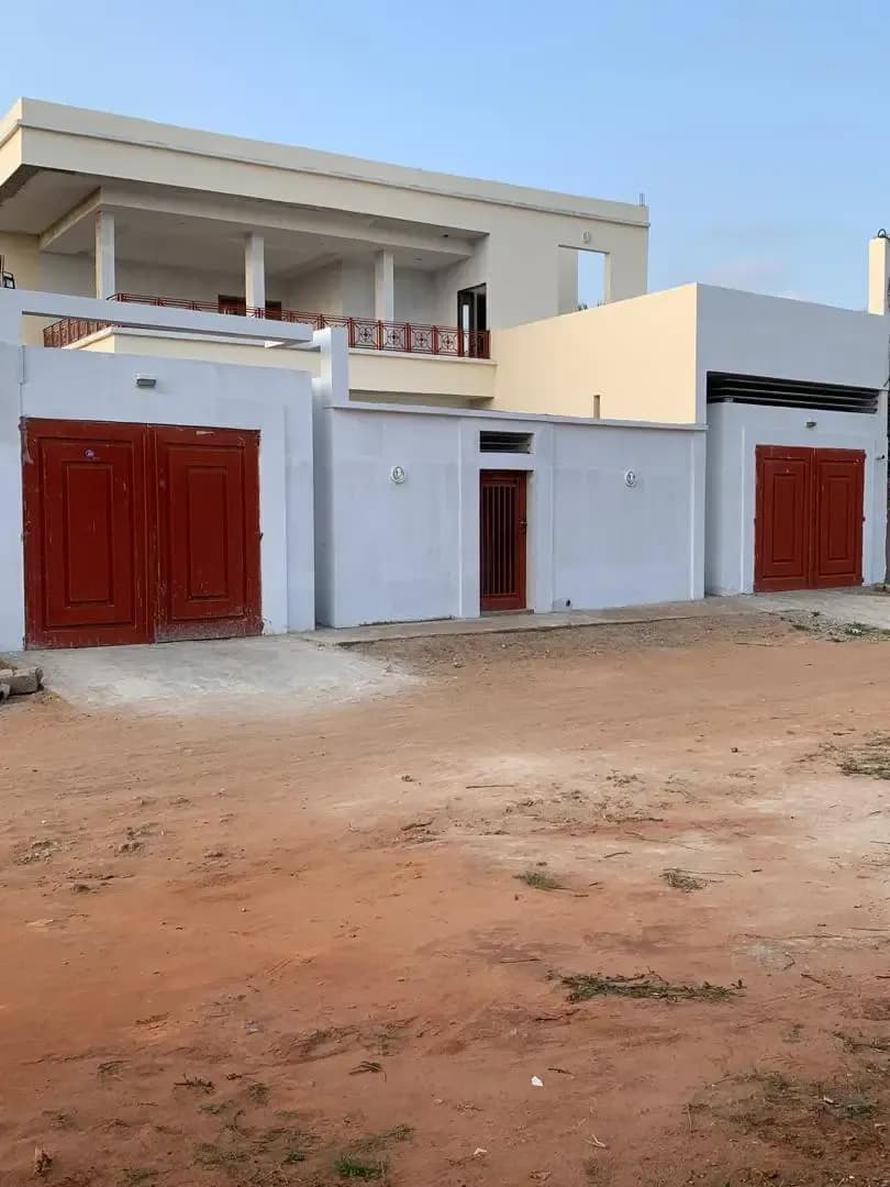 BELLE VILLA NOUVELLE CONSTRUCTION À VENDRE À SEGBE