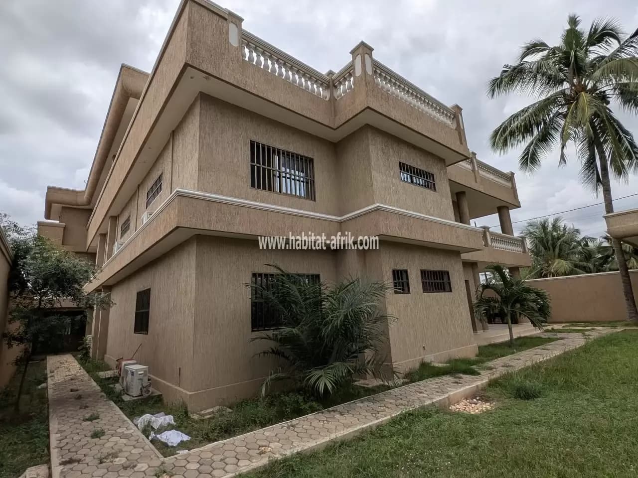 grande villa (R+2)