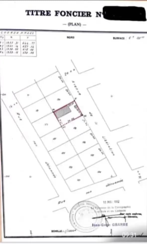 Nous mettons en vente une parcelle de 1 lot, 600 metres carre terrain situe en plein coeur de lome adéwui lome togo