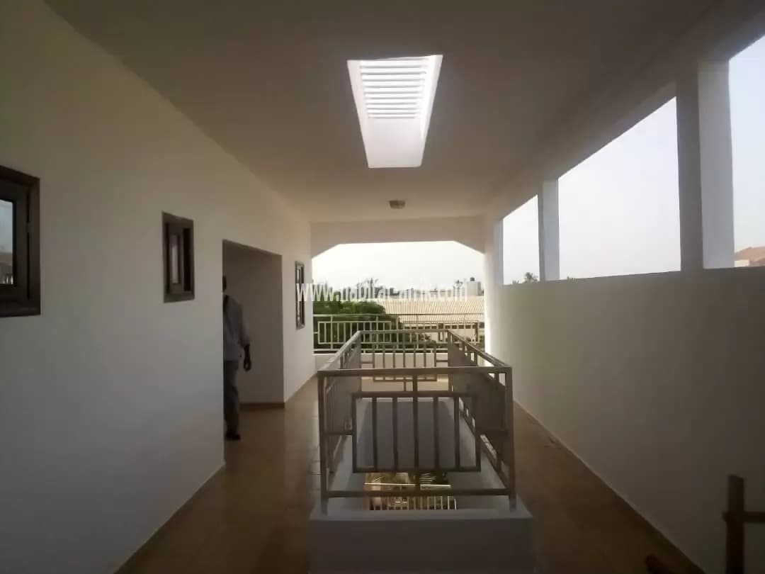 LOCATION APPARTEMENT CHAMBRE SALON WC DOUCHE CUISINE INTERNE A ATSIEGOU MARCHÉ LOME-TOGO