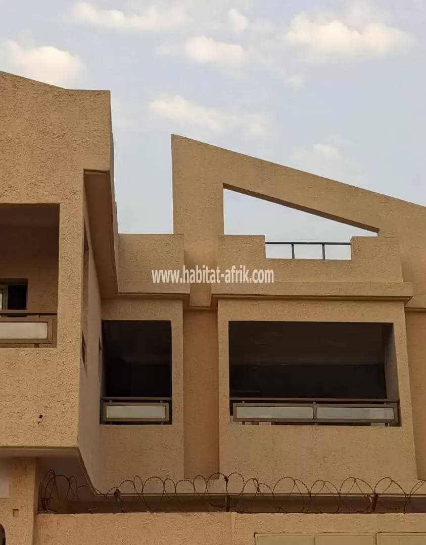 LOCATION VILLA DUPLEX COMPOSÉE 6 CHAMBRES SALON A ATSIÉGOU PHARMACIE RAOUDA LOMÉ-TOGO