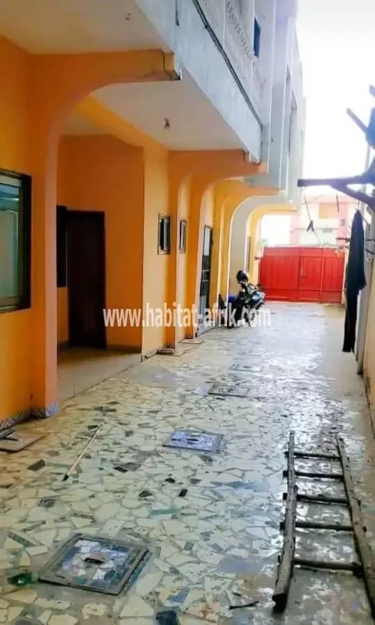 MAISON LOCATIVE R+1 AVEC TF PERSONNEL À VENDRE À COTONOU AGONTIKON