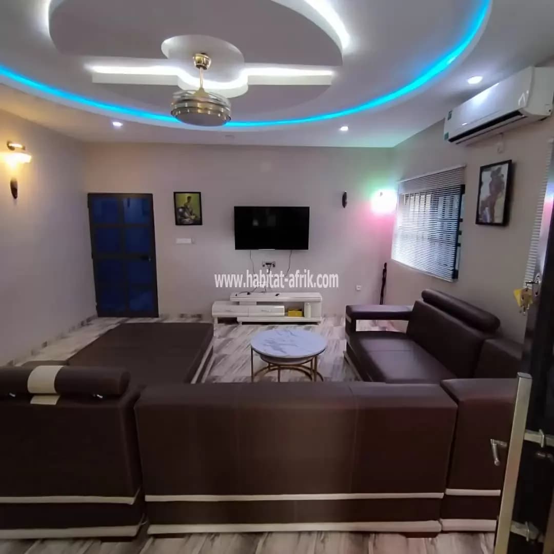 Villa meublée de 3 chambres salon a adidogome kohe lome togo