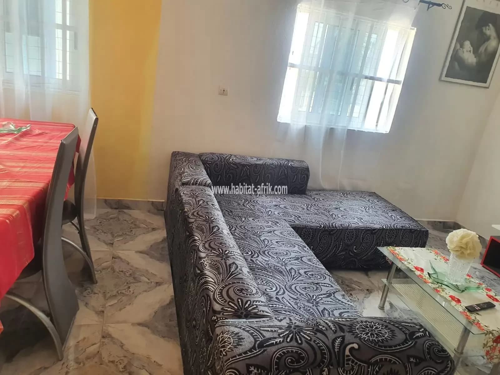 Je mets en location un appartement meublé de deux (02) chambres salon équipé propre à 5mn de la mer Avepozo novela star lome togo