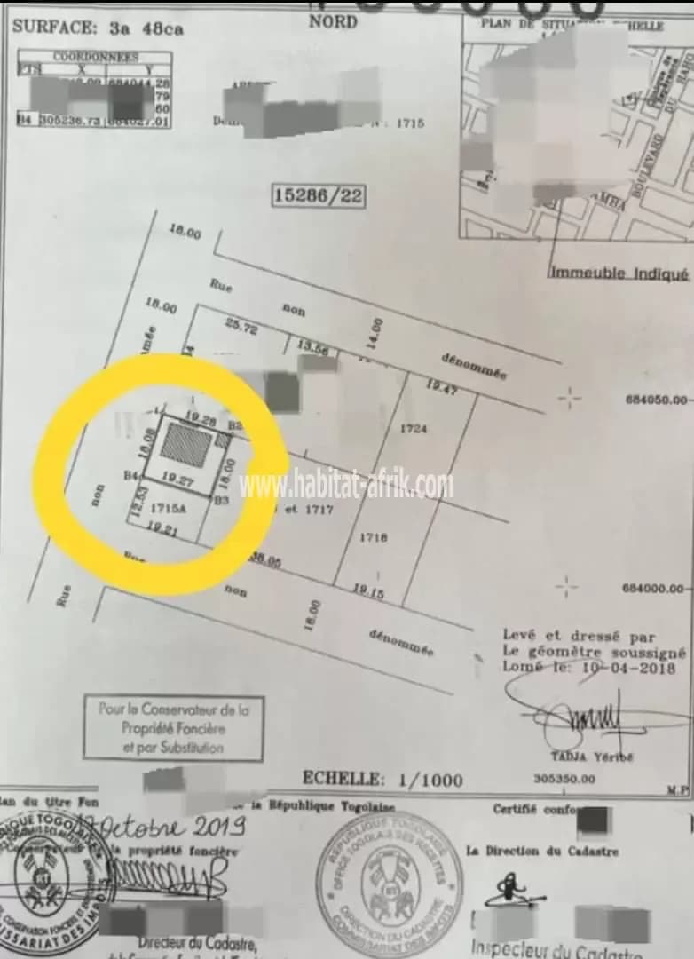 Je mets en vente une parcelle Plus d’un demi lot soit (348m2) à hedzranawoe avec construction a raser lome togo