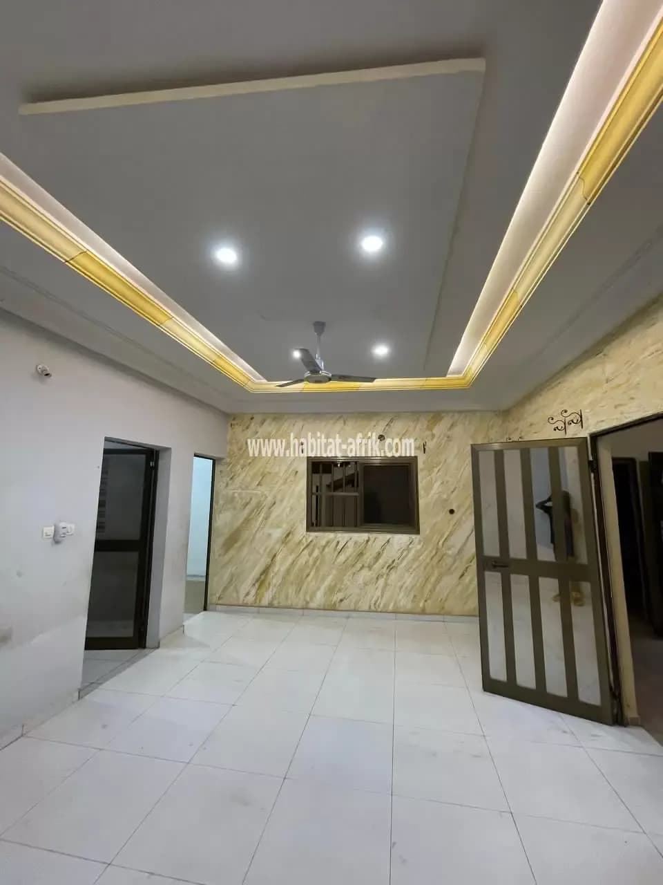 Je mets en location une villa de 3 chambres salon et une dépendance a adidogome ipg lome togo
