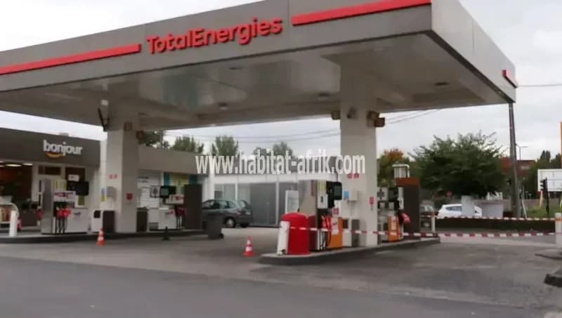 STATION D'ESSENCE TOTAL OPÉRATIONNELLE À VENDRE