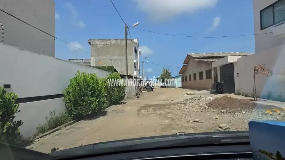 PARCELLE CLÔTURÉE À VENDRE À COTONOU FIDJROSSÈ CENTRE